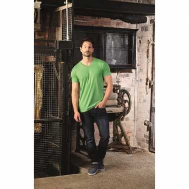 Basic v hals t shirt vintage washed lime heren